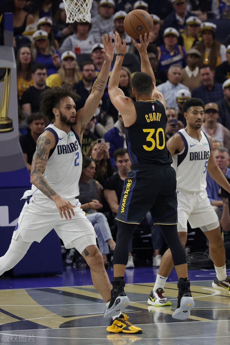 鹈鹕绝地反击凯尔特人,库里一己之力扛起全队 鹈鹕绝地反击凯尔特人,库里一己之力扛起全队