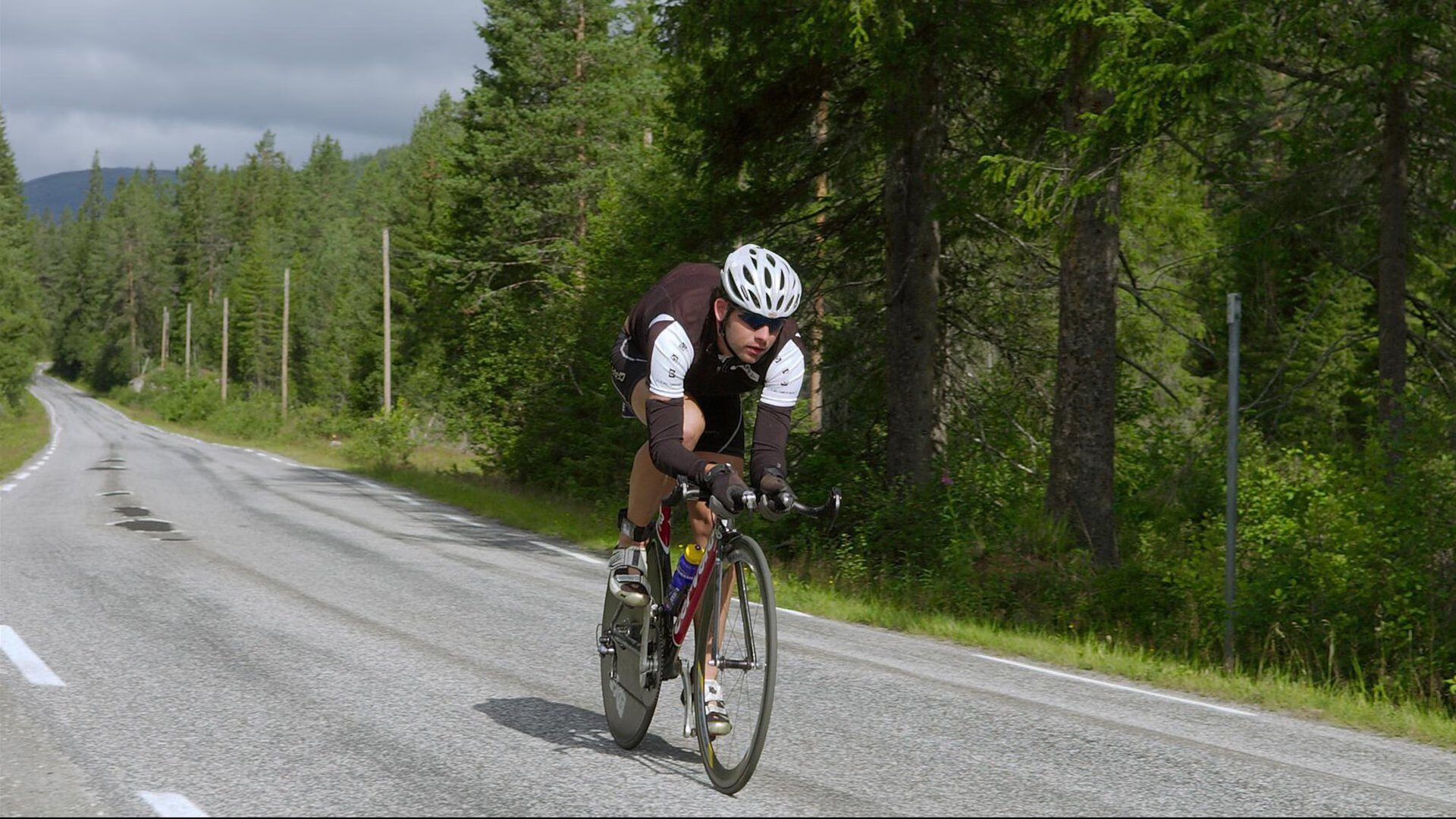 季后赛抢七之夜,罗德里关键回合不手软